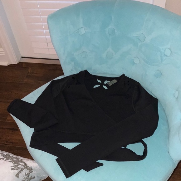 Gigi C / Carbon 38 Tina Wrap Black in Small - Picture 3 of 3